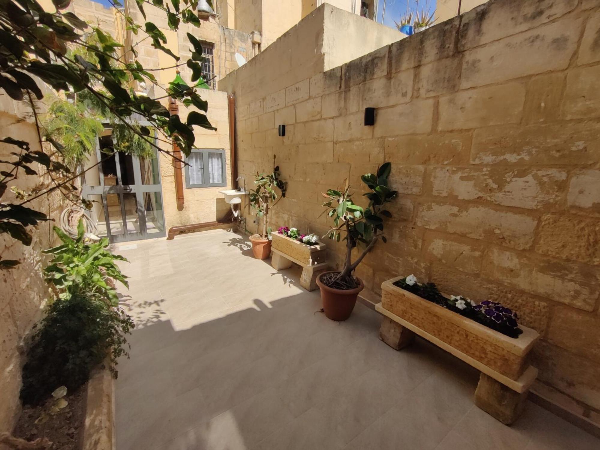 Peaceful Traditional Maltese Townhouse Luqa Zewnętrze zdjęcie